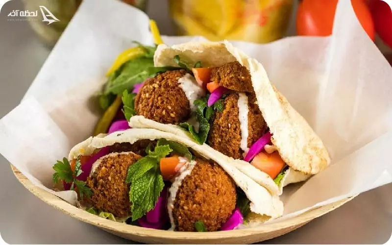 فلافل و سمبوسه