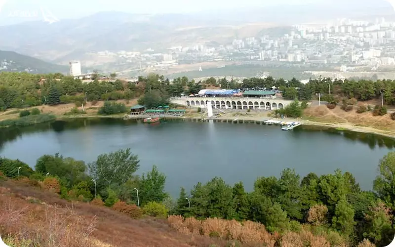 دریاچه لاک پشت