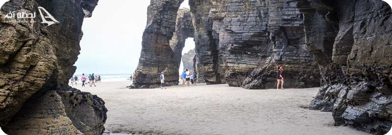 ساحل صخره ای کاتدرال کجاست؟
