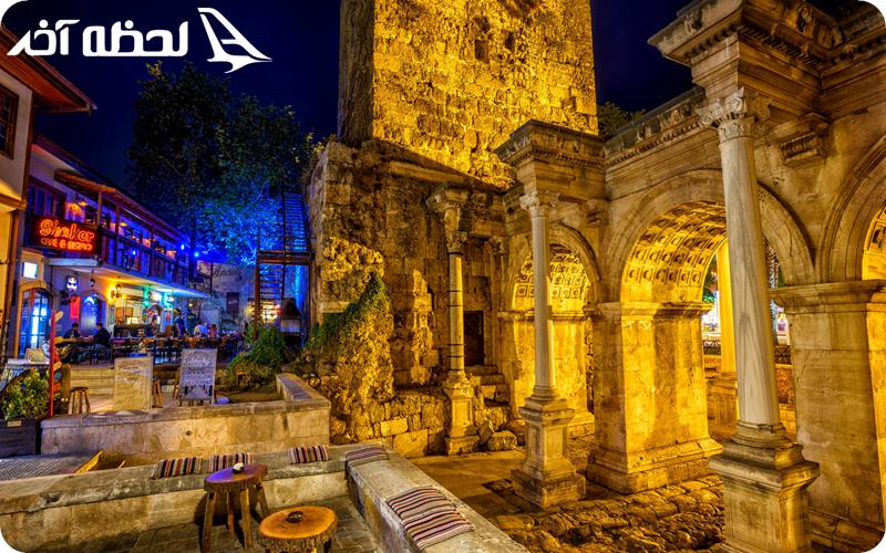 جاذبه های گردشگری دروازه هادریان