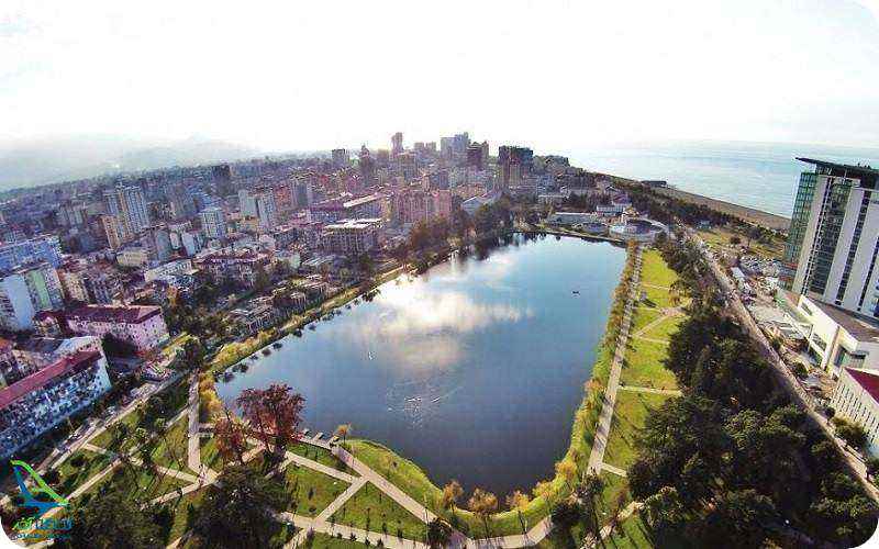 رفت و آمد در باتومی