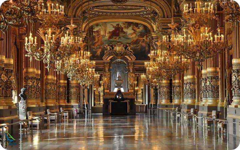 معماری کاخ گارنیه