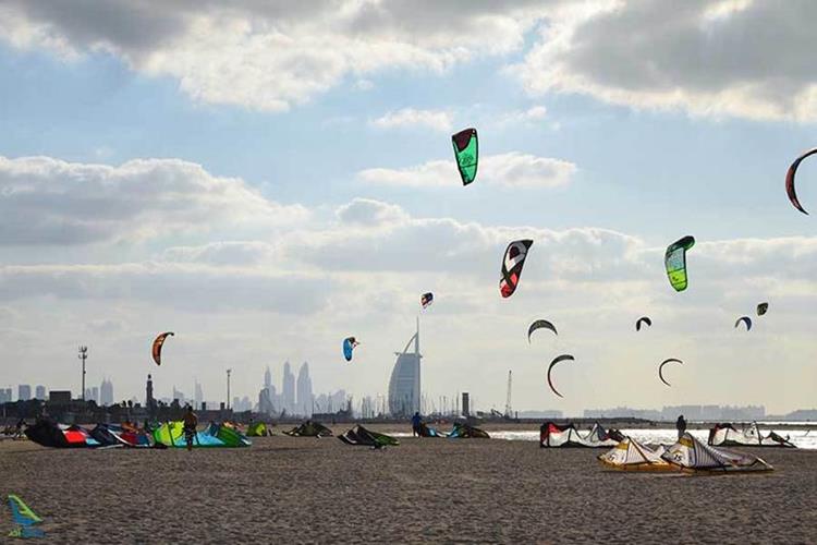 بادبادک بازی در دبی