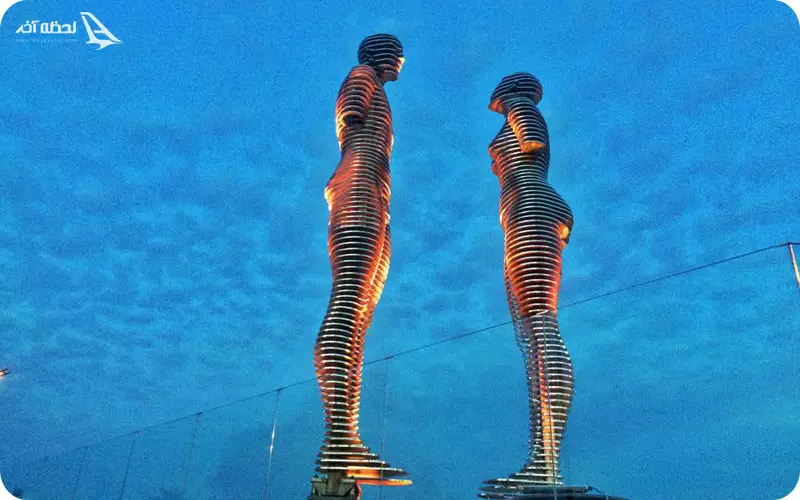 مجسمه علی و نینو