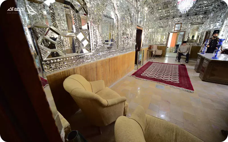 عمارت آینهخانه مفخم