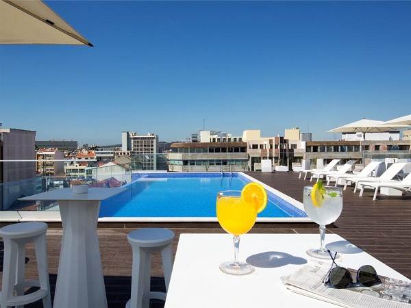 هتل جوپیتر لیسبوا نمای استخر پشت بام