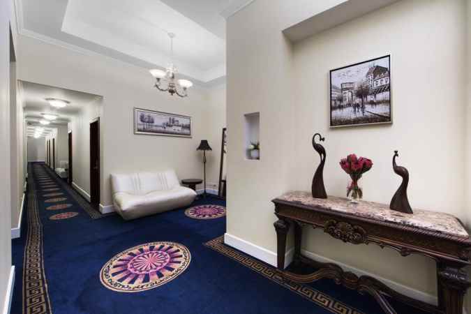 هتل آکیان نمای راهرو اتاق ها