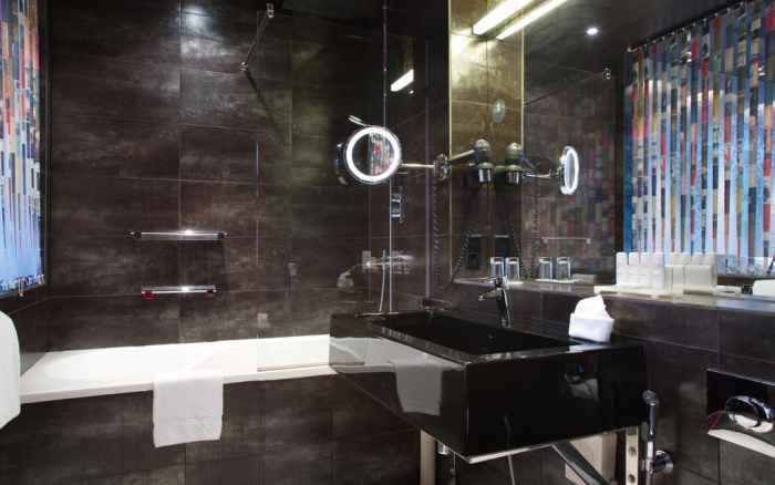 هتل رادیسون سونیا نمای سرویس حمام