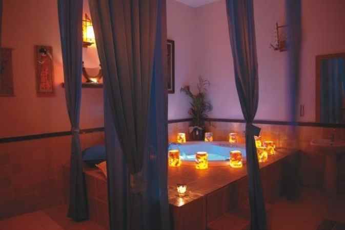 هتل دایما ریسورت نمای حمام بخار