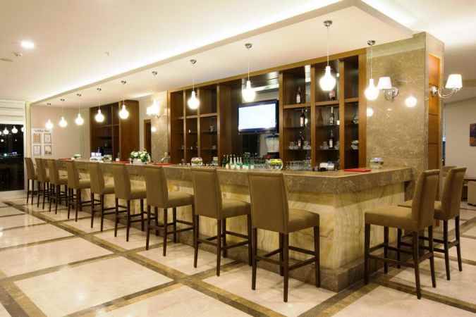 هتل رامادا ساید نمای کافی شاپ لابی