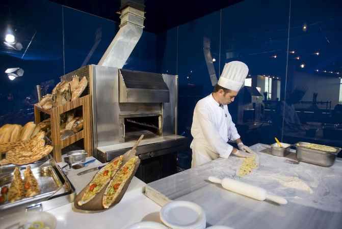 هتل کروانسارای لارا نمای نانوا