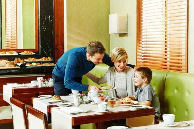 هتل کورینتیا نمای کافه رستوران