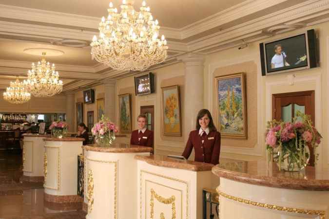 هتل کرستن نمای پذیرش لابی