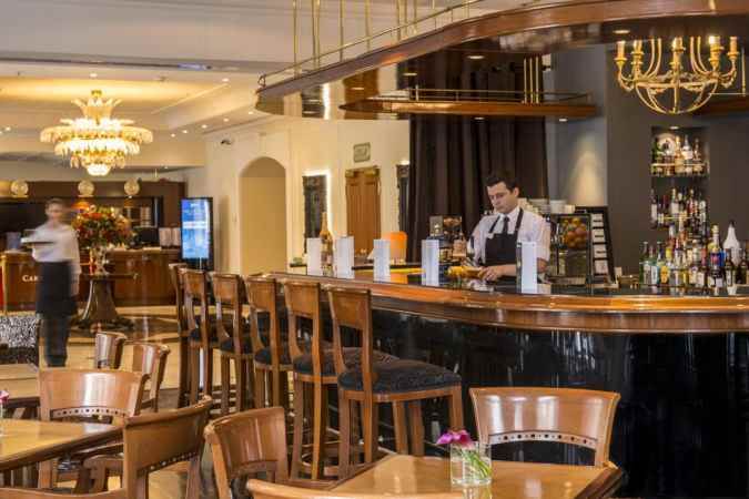 هتل رادیسون بلو نمای کافه