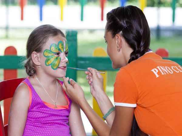 هتل ماریتیم پین بیچ نمای نقاشی صورت کودکان