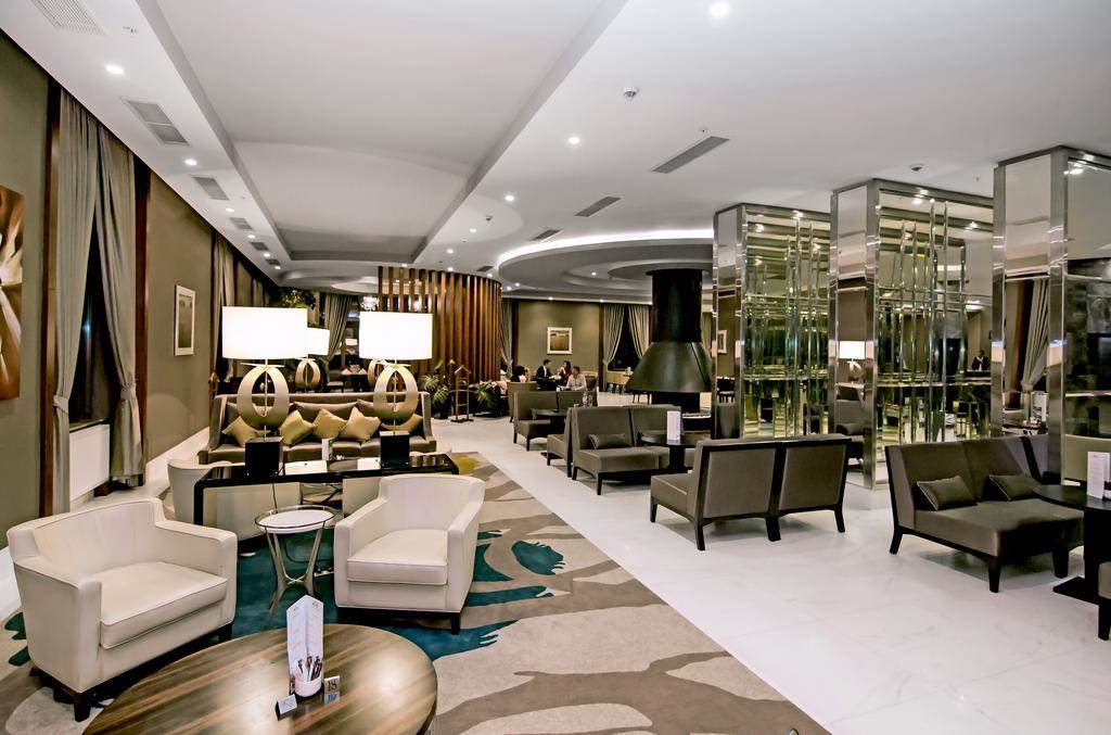 هتل ریکسوس کراسنایا نمای رستوران