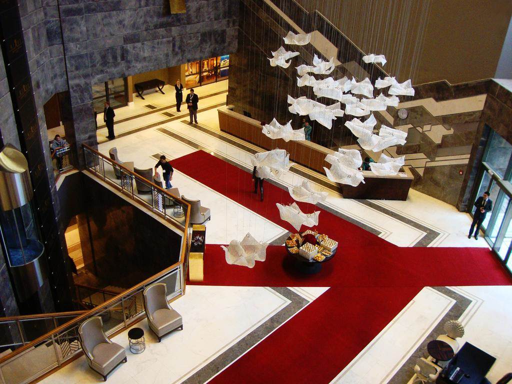 هتل ریکسوس کراسنایا نمای بالای لابی