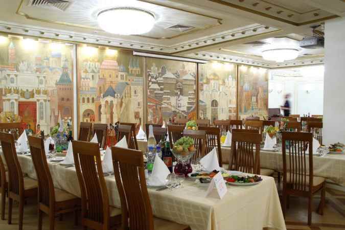 هتل ازیموت ریسورت اند اسپا نمای رستوران