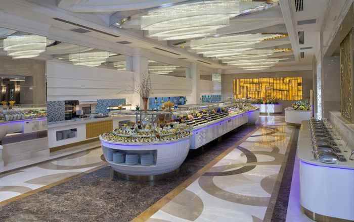 هتل الوا دونا نمای آشپزخانه و منوی انتخابی