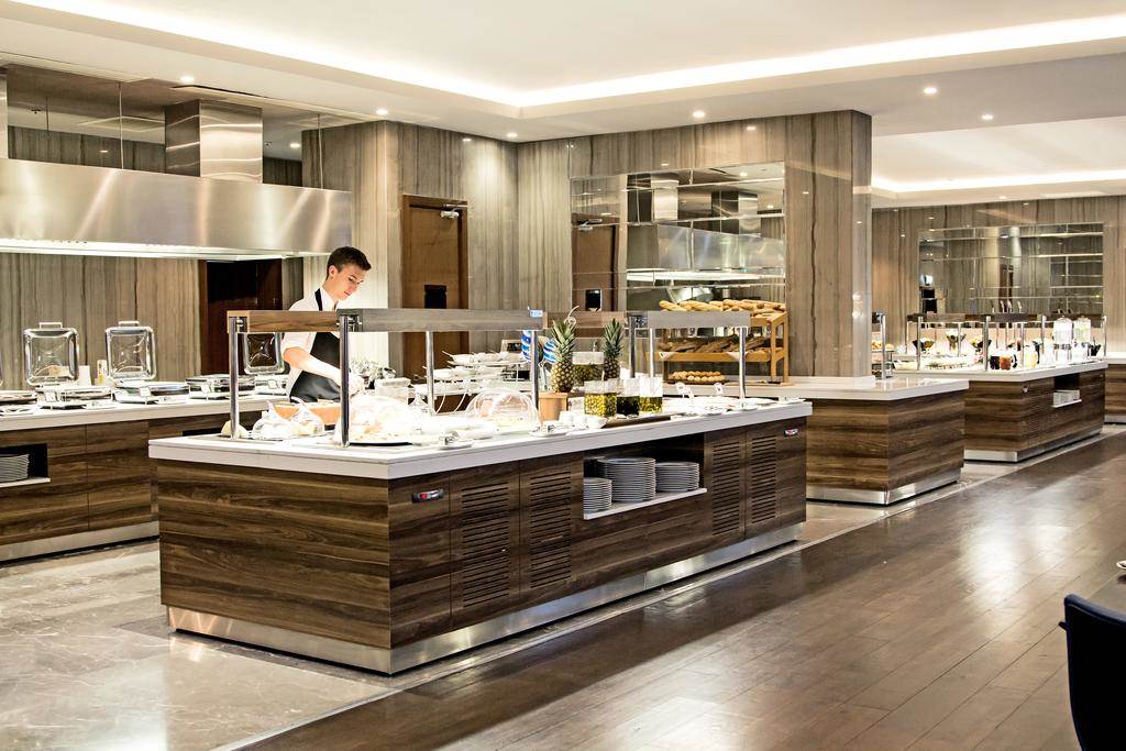 هتل ریکسوس کراسنایا نمای سرآشپز