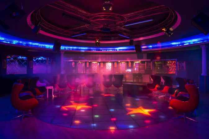 هتل دلفین پالاس نمای کافه شبانه