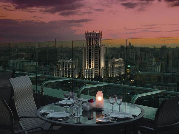 هتل سوئیس کراسنی هلمی نمای رستوران