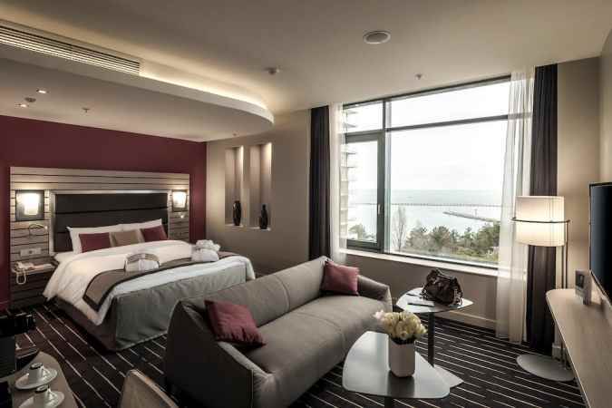 هتل مرکور سوچی نمای داخلی اتاق