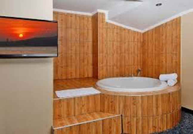 هتل مایا ورلد نمای حمام بخار