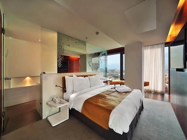 هتل رادیسون بلو ایوریا نمای تخت خواب