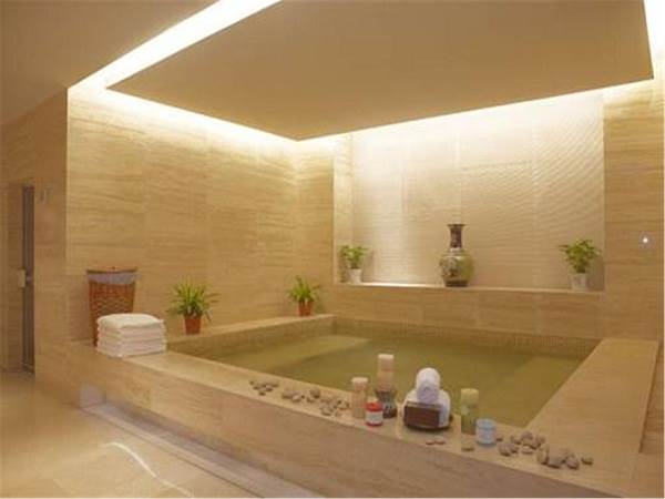 هتل رویال اینترنشنال نمای حمام بخار