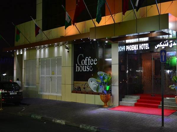 هتل فونیکس نمای کافه