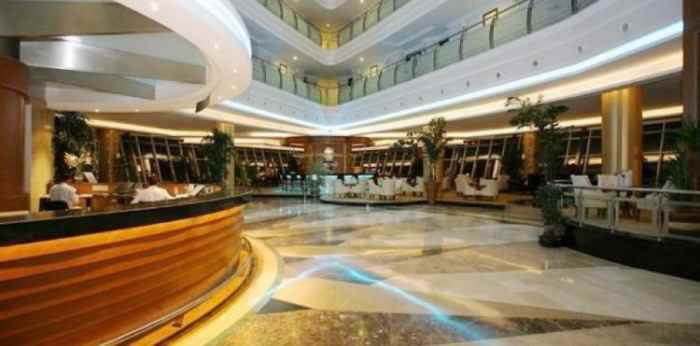 هتل کوئین الیسا نمای پذیرش