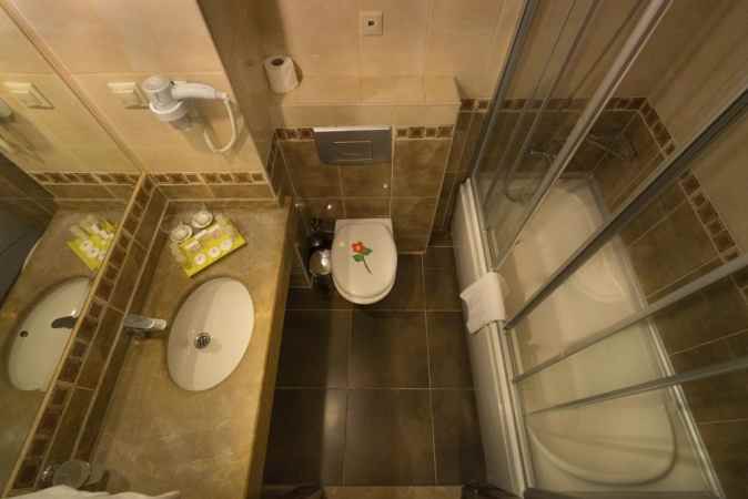 هتل آرماس گل بیچ نمای سرویس حمام