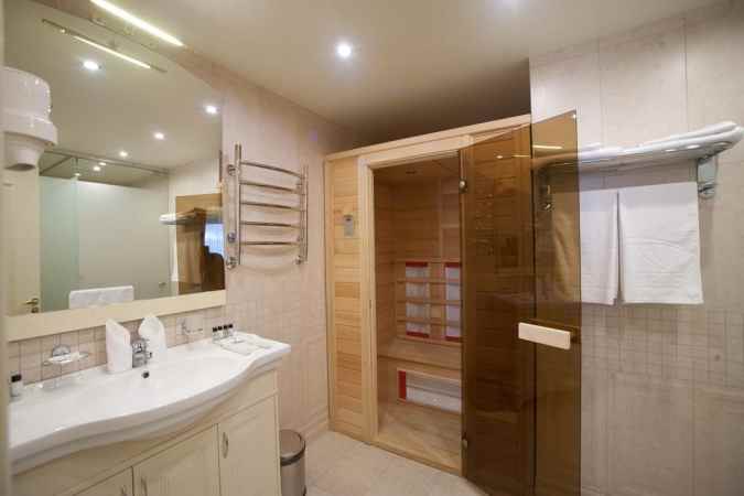 هتل ایزمایلوو الفا نمای سرویس حمام