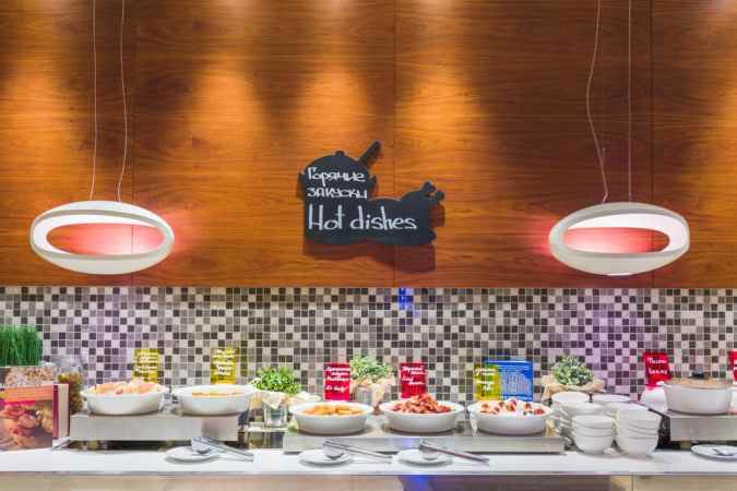 هتل پارک این پولکووسکایا نمای منوی رستوران