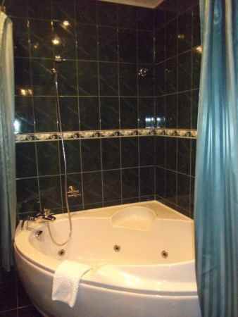 هتل کرونا نمای سرویس حمام