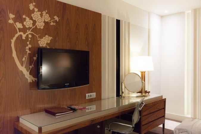 هتل کرون پلازا لیگووسکی نمای سالن