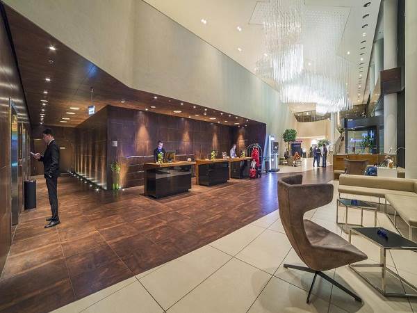 هتل رادیسون بلو ایوریا نمای لابی