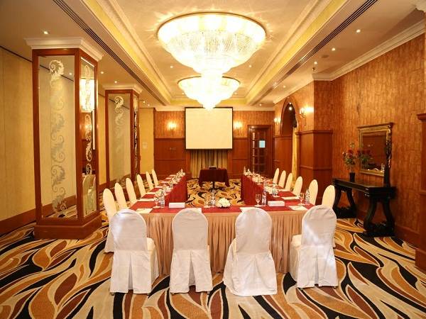 هتل ابجار گرند نمای سالن کنفرانس