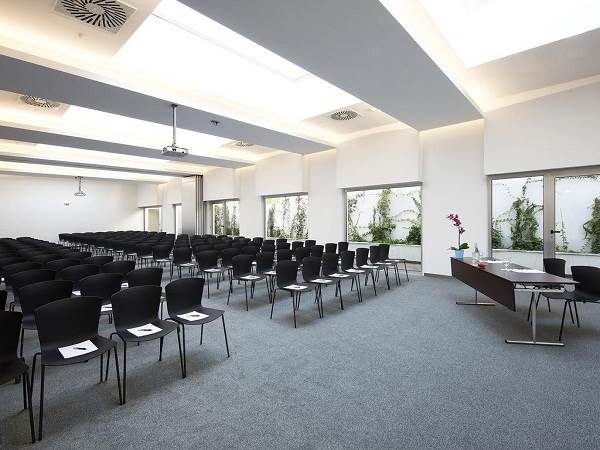 هتل جوپیتر لیسبوا نمای سالن کنفرانس