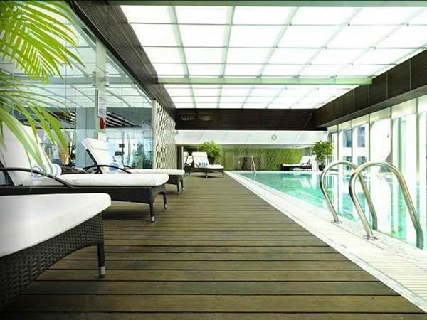 هتل رادیسون بلو شانگهای نمای استخر