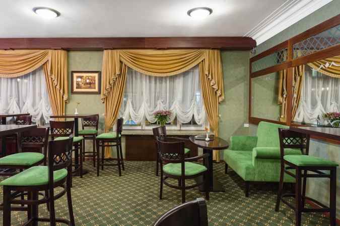 هتل بوداپست نمای رستوران