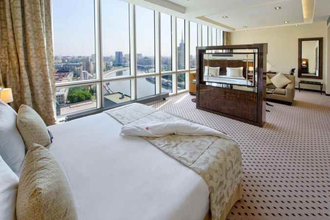 هتل کرون پلازا مسکو نمای داخلی اتاق