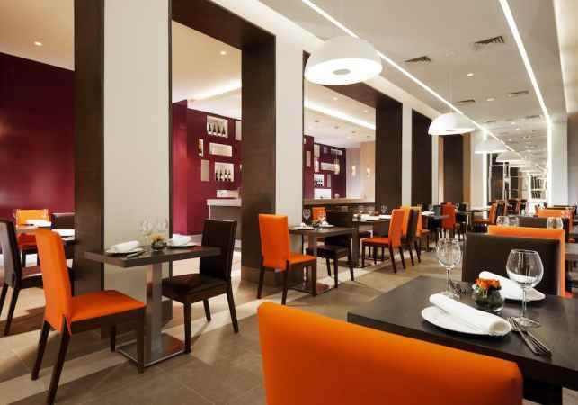 هتل گورکی پلازا نمای رستوران