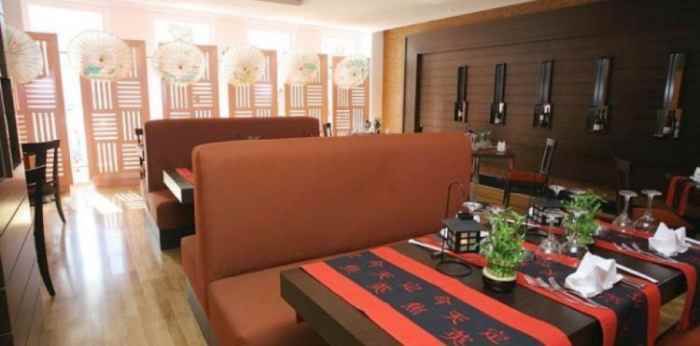 هتل کوئین الیسا نمای کافه رستوران