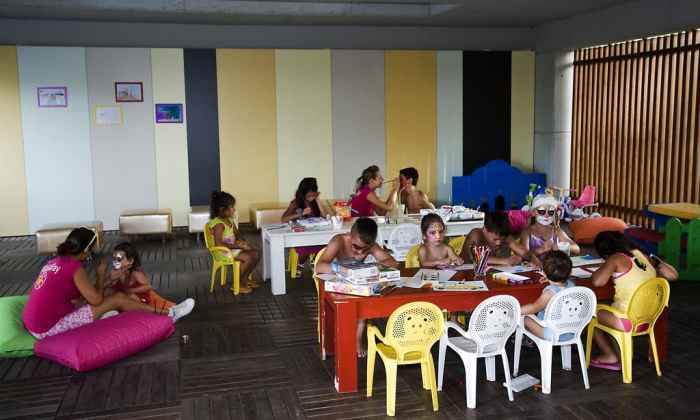 هتل کروانسارای لارا نمای محل بازی کودکان