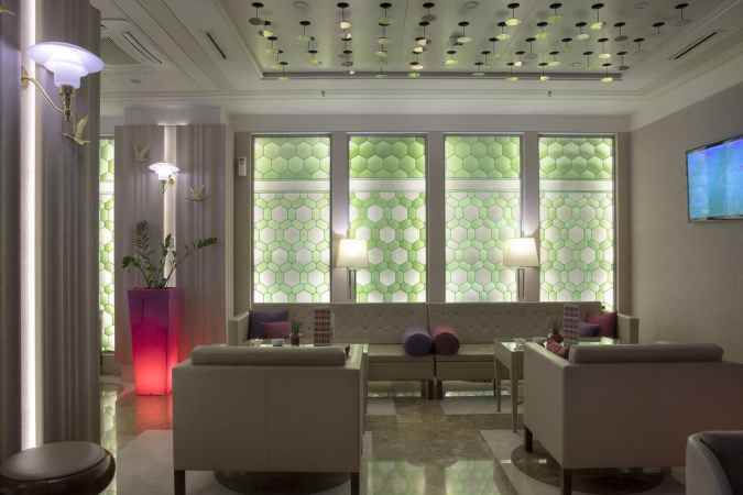 هتل کرون پلازا لیگووسکی نمای لابی