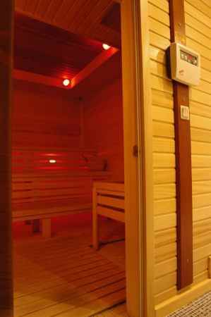 هتل گلدن رینگ نمای ورودی سونا