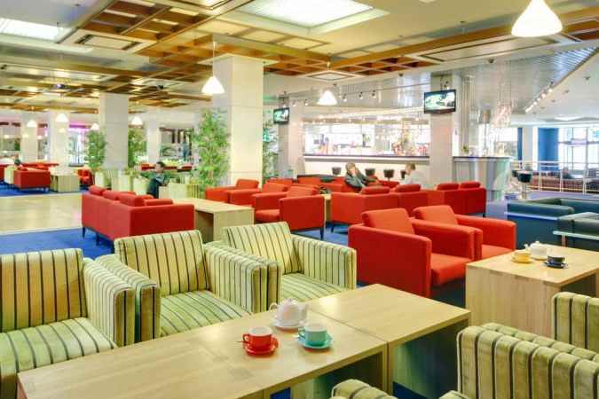 هتل پارک این پریبالتیسکایا نمای داخلی لابی