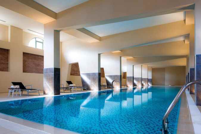 هتل گورکی پانوراما نمای استخر